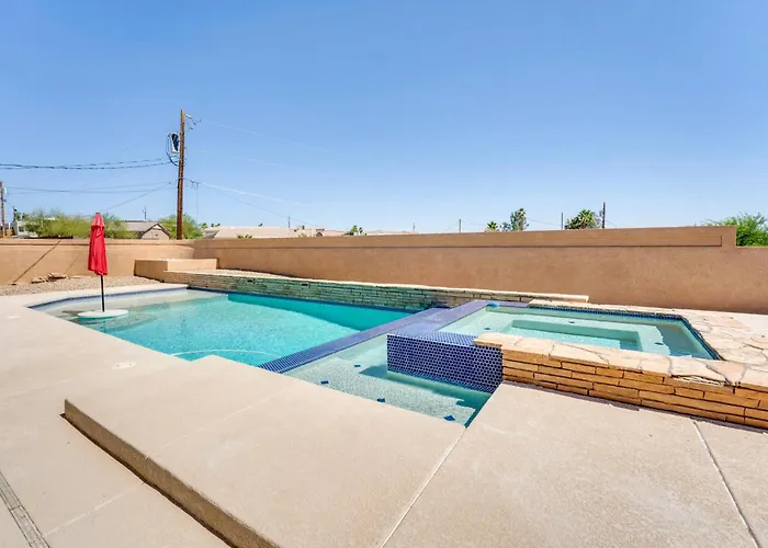 4 Mi To Beach: Havasu W/ Pool! Hébergement de vacances