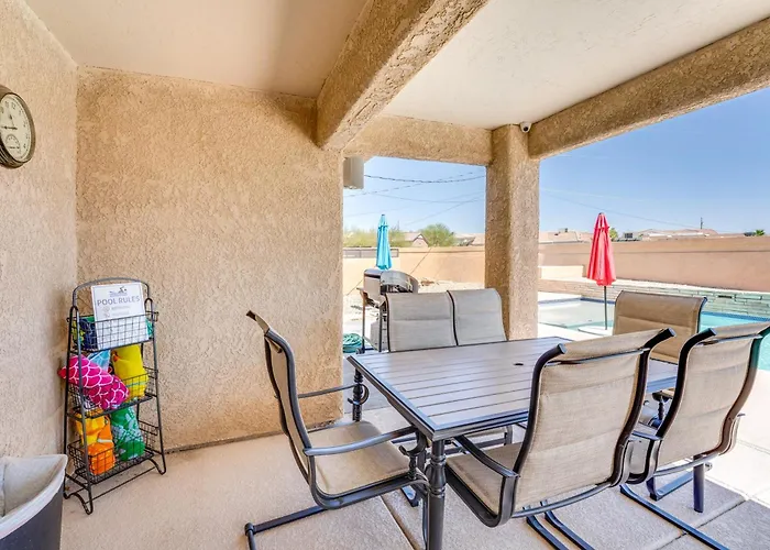 4 Mi To Beach: Havasu W/ Pool! Hébergement de vacances *
